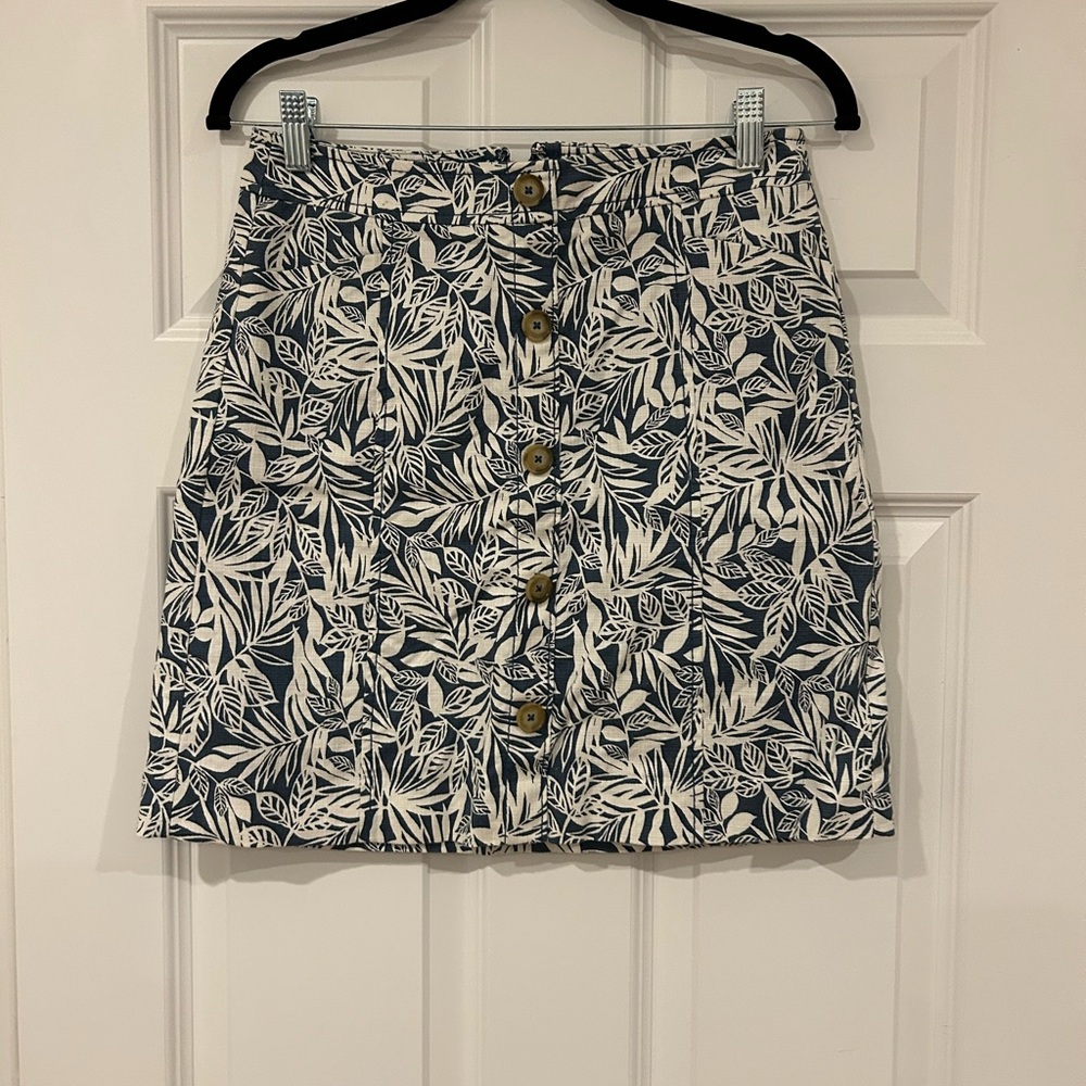 LOFT Blue and White Leaf Print Skirt